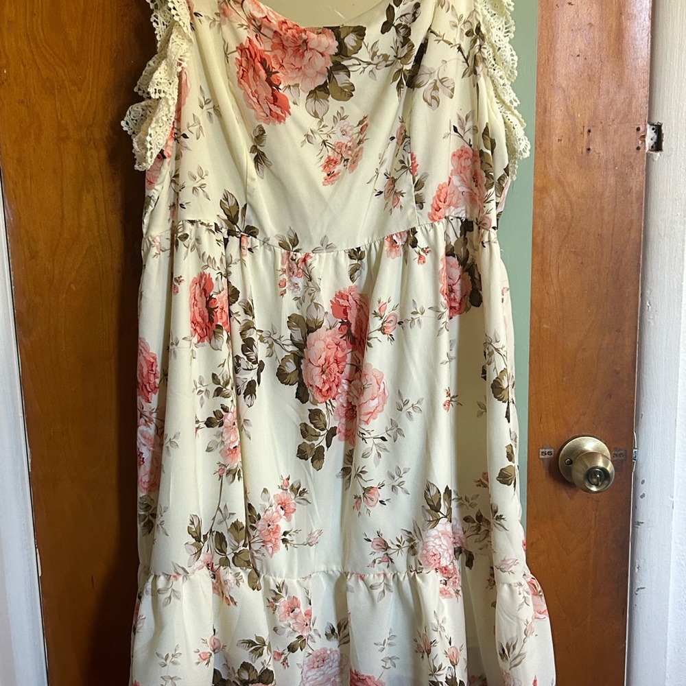 SHEIN 3X floral dress never worn